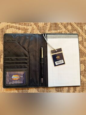 NEW Fossil Notepad 5x7 Logo Pen Black Leather Padfolio ID Window Credit Card NWT